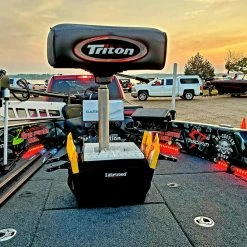 Ice Strong Outdoors Lakewood Pedestal Organizer